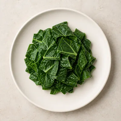 Illustration of Collards, Raw