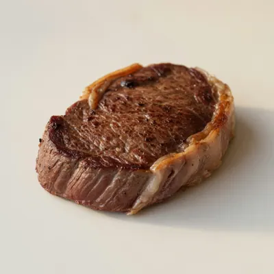 Illustration of a broiled top sirloin steak